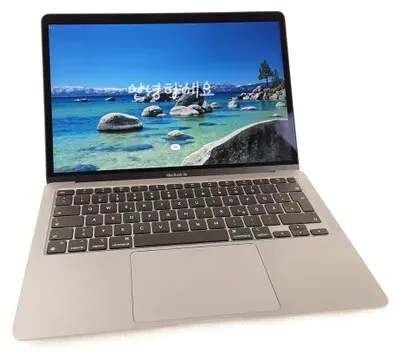 MacBook Air 13" (M1, 2020)